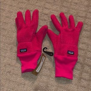 Women’s Patagonia gloves